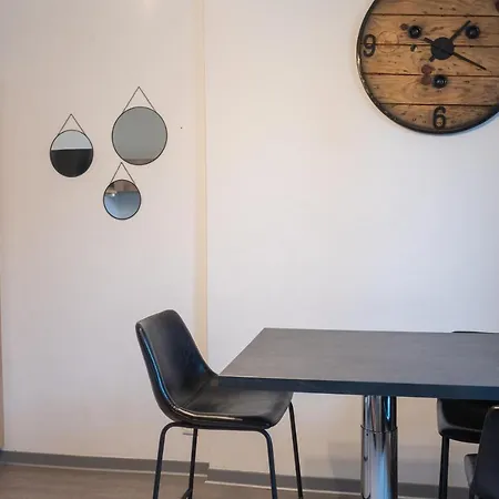 Le 11 A 5 Min De L'hypercentre D'epernay 6 Personnes 아파트 에페르네이