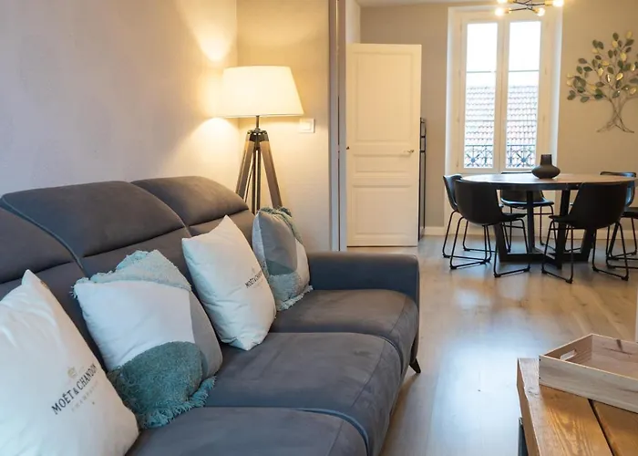 Le 11 A 5 Min De L'hypercentre D'epernay 6 Personnes Appartement *