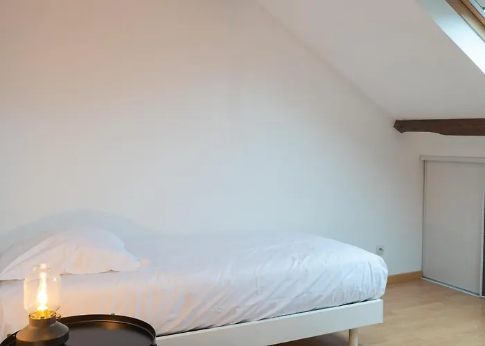 Appartement Le 11 A 5 Min De L'hypercentre D'epernay 6 Personnes