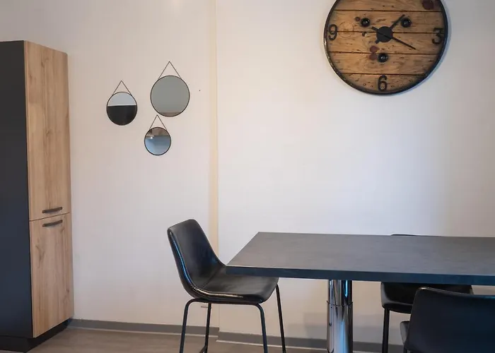 Le 11 A 5 Min De L'hypercentre D'epernay 6 Personnes Appartement Épernay